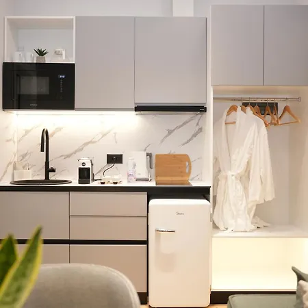 Nea Deluxe Apartment